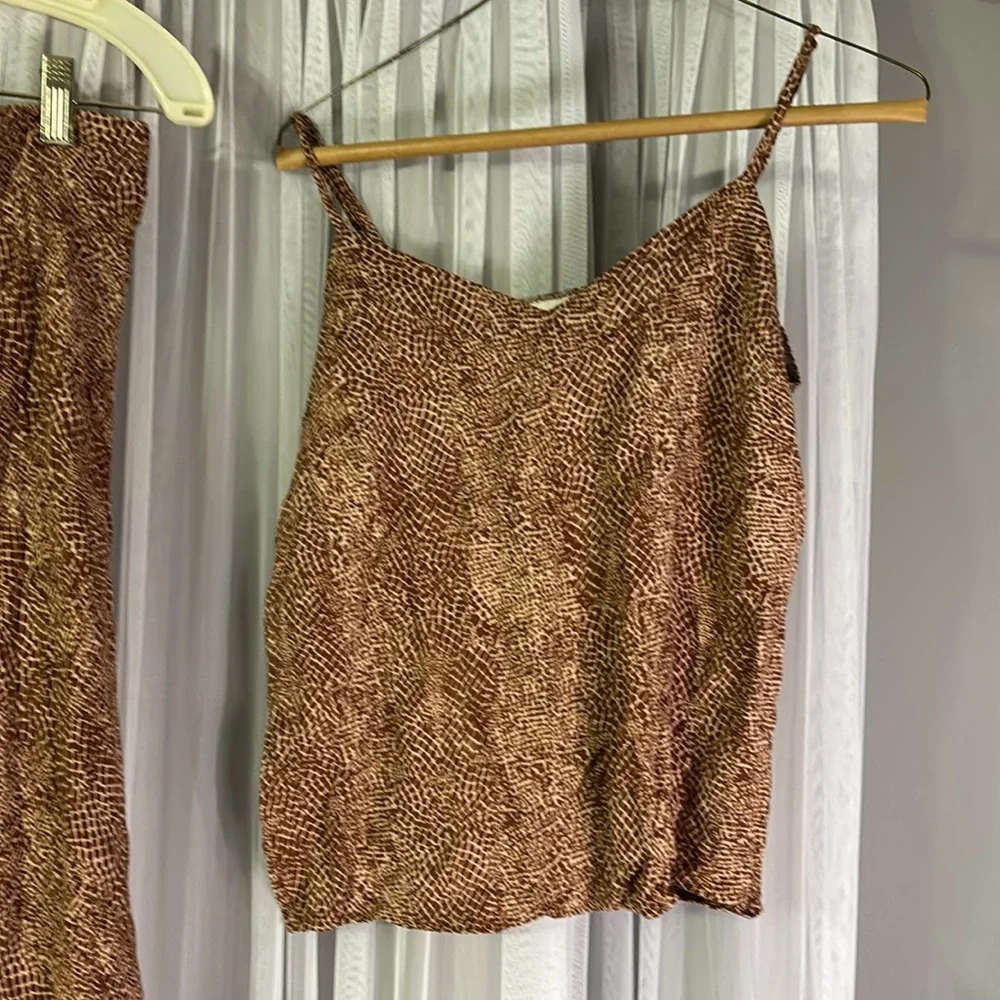 Brown and tan top and skirt set! - Picture 2 of 7